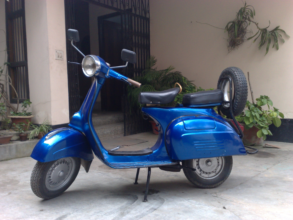 Vespa_sprint_150