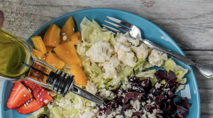 Mock GCSE and A Level exams: eating your way to success Eat healthily to improve brain function.