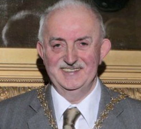 Former Lord Mayor of Belfast Ian Adamson OBE has passed away at the age of 74.