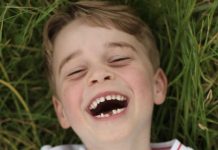 Royal children should have photocall in Northern Ireland