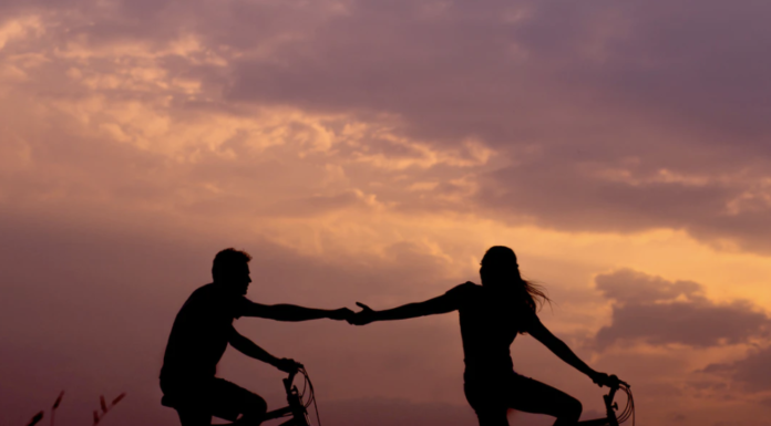 Love dating while social distancing